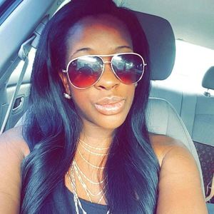 Meet your Posher, Danielle